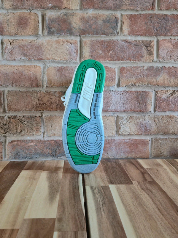 Nike Air Jordan 2 Lucky Green UK7.5 Brand New in Box
