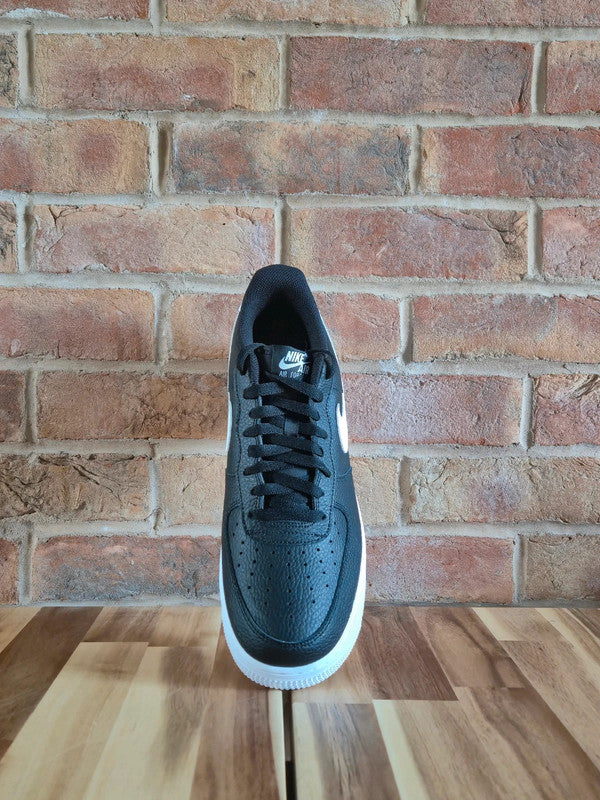 Nike Air Force 1 Low 07 Black White Pebbled Leather UK10.5