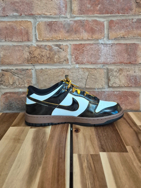 Nike panda dunks Limited edition uk5.5