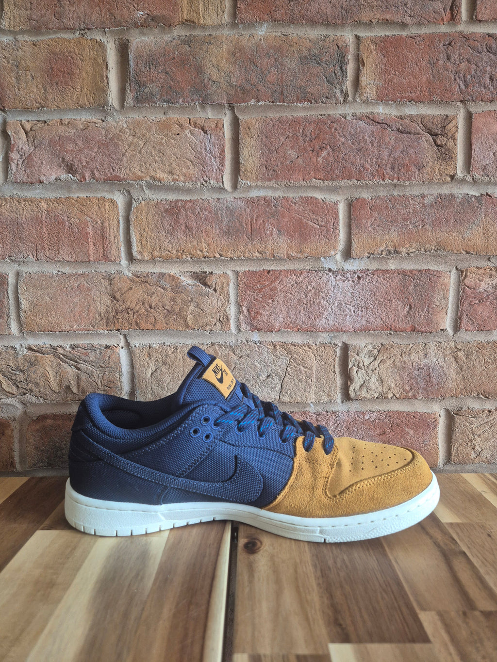 Nike SB Dunk Low UK10
