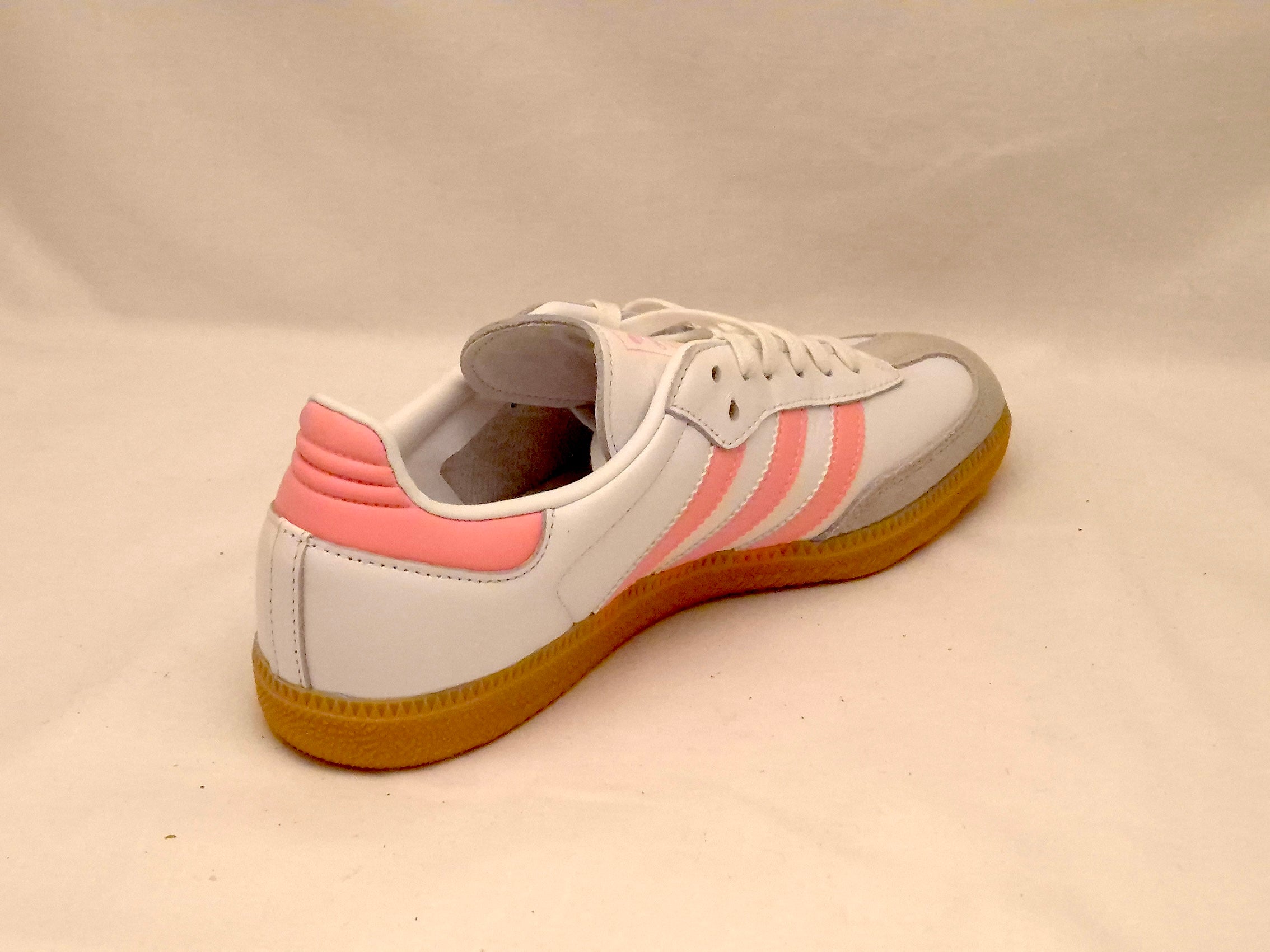 Adidas White &amp; Pink Samba Classic Trainers UK 5