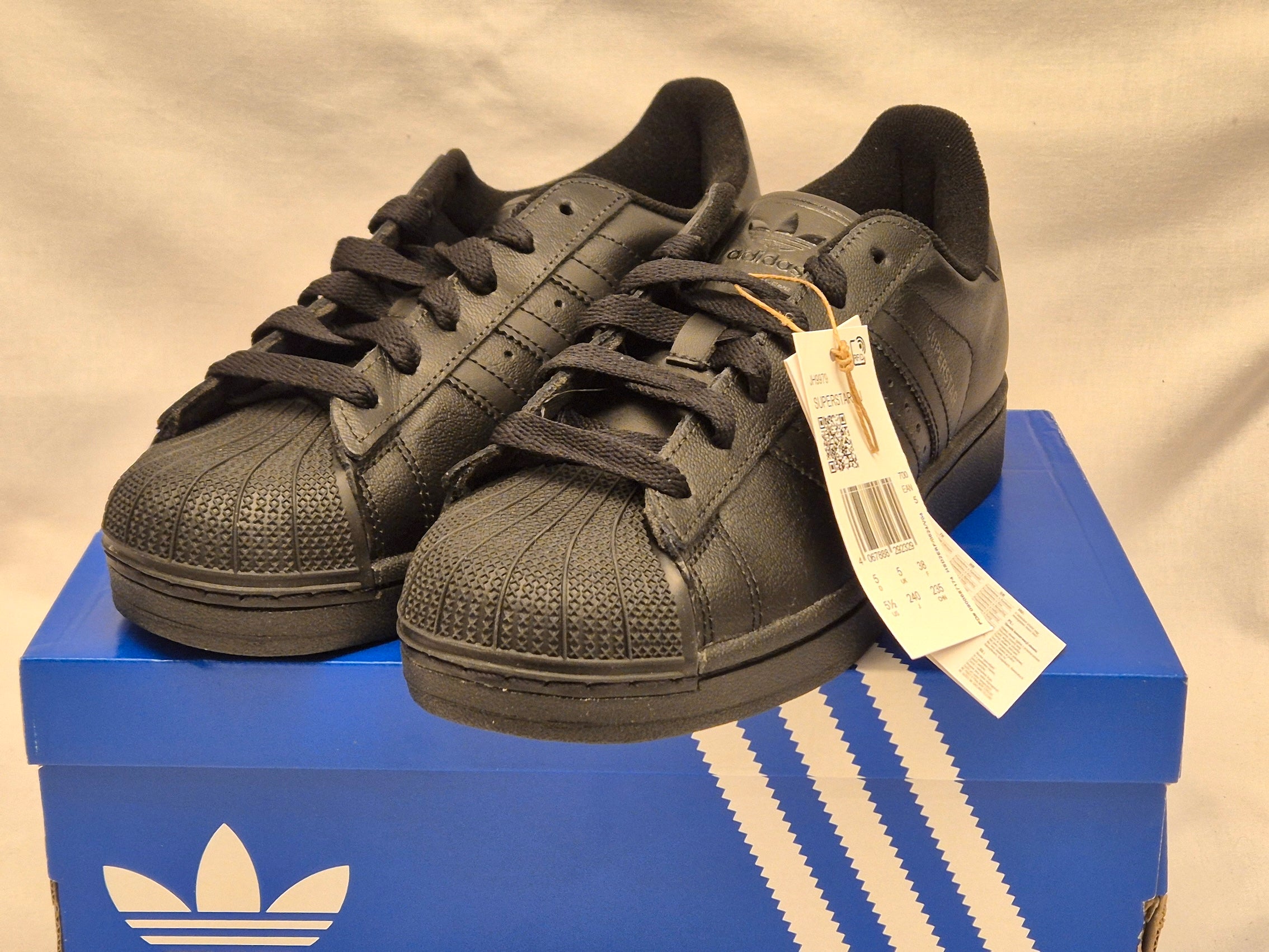 Adidas Superstar II – Black – UK Size 5 – Brand New in Box