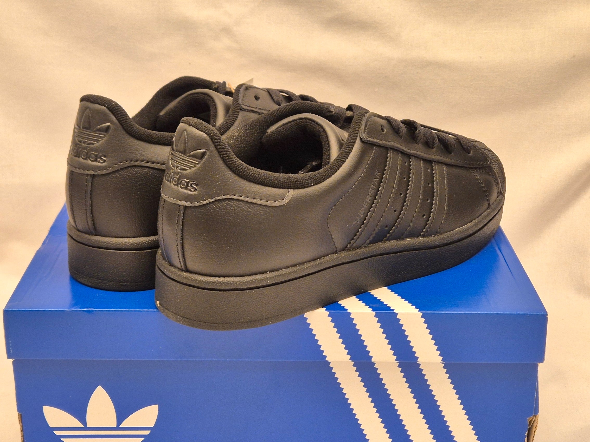 Adidas Superstar II – Black – UK Size 5 – Brand New in Box